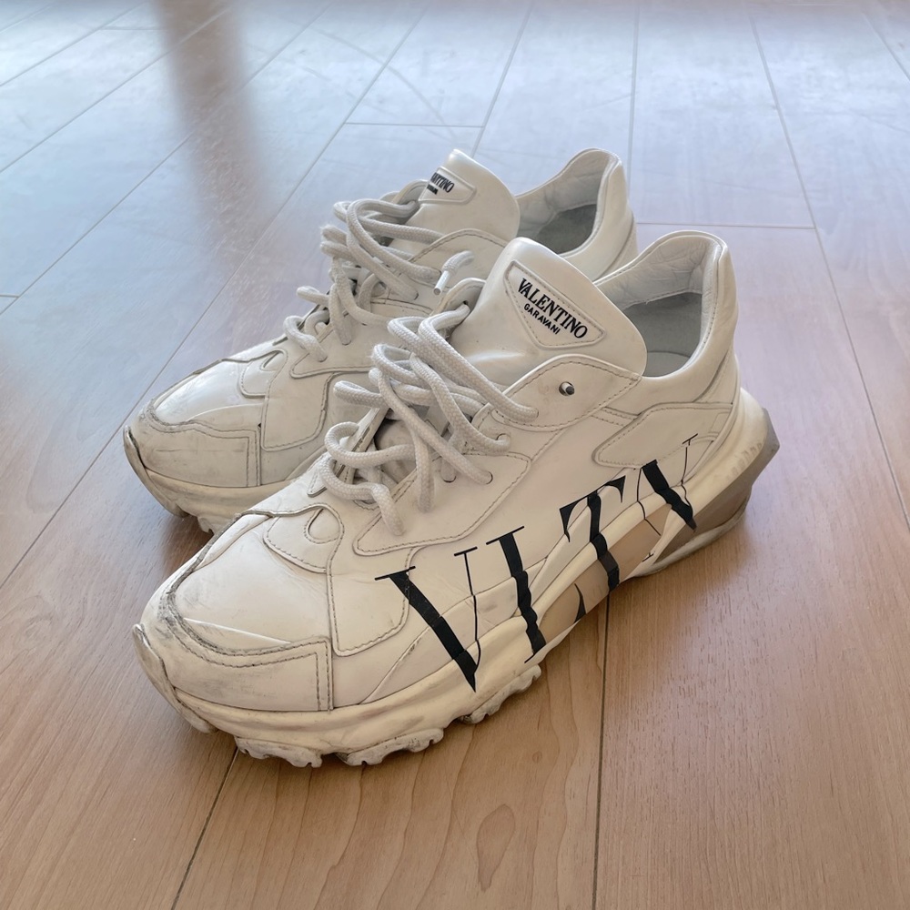 VALENTINO